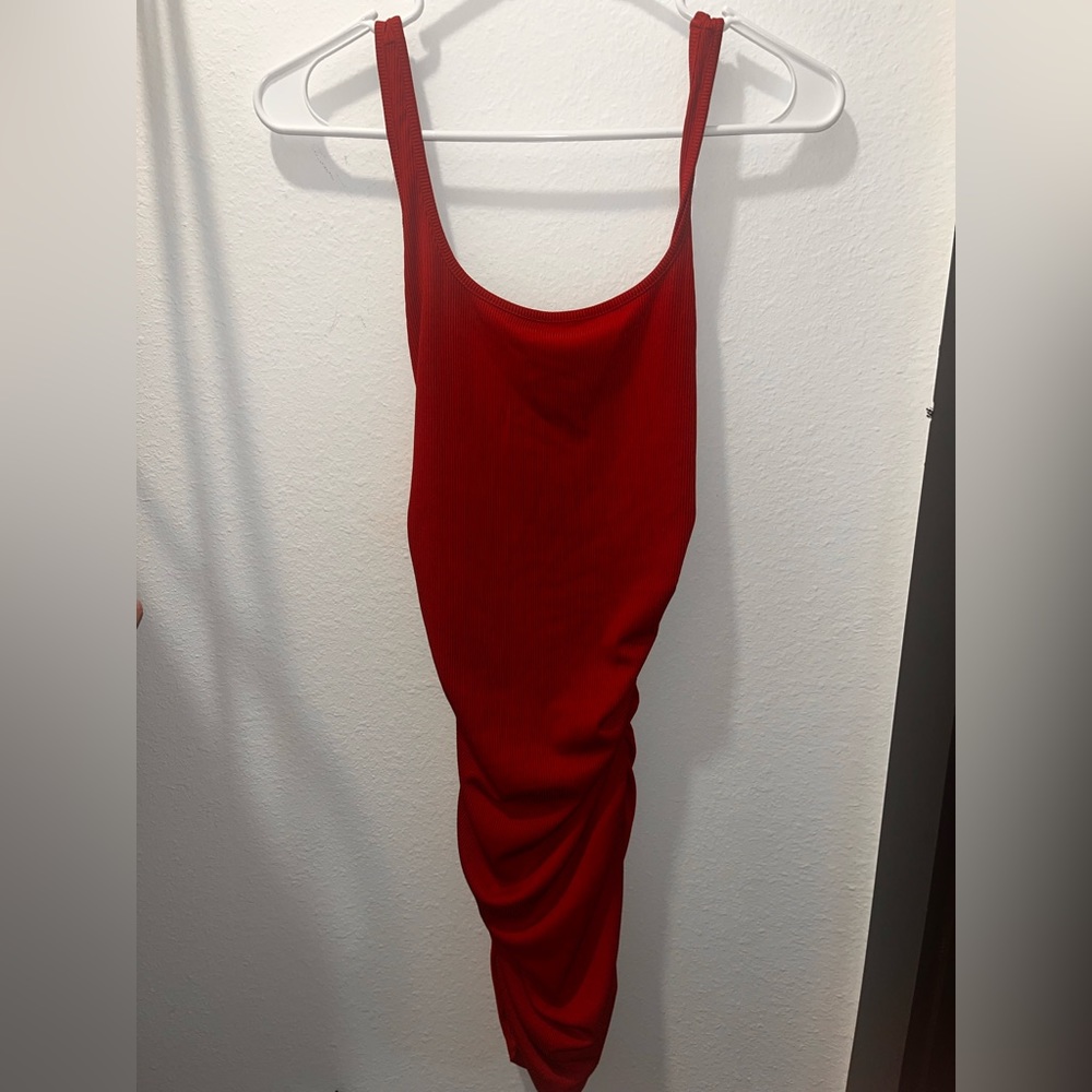 NWOT Ruched side garnet deep red colored bodycon mini dress
